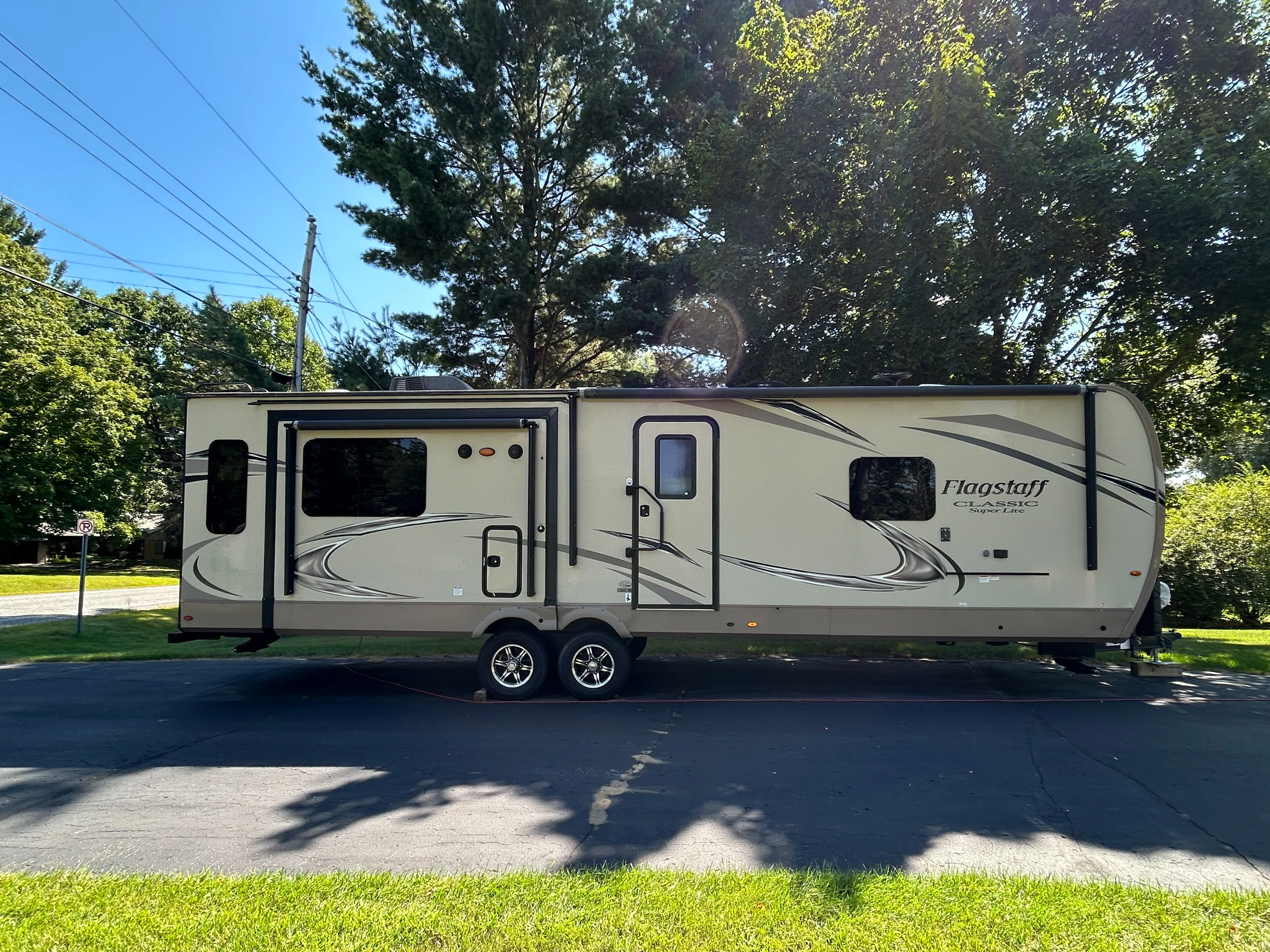 2019 Forest River FLAGSTAFF CLASSIC SUPER LITE 832IKBS RV