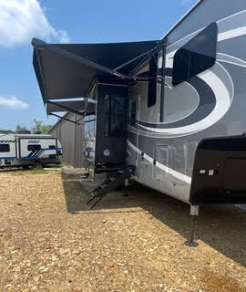 2023 Grand Design MOMENTUM M-CLASS 351M in rainsville AL
