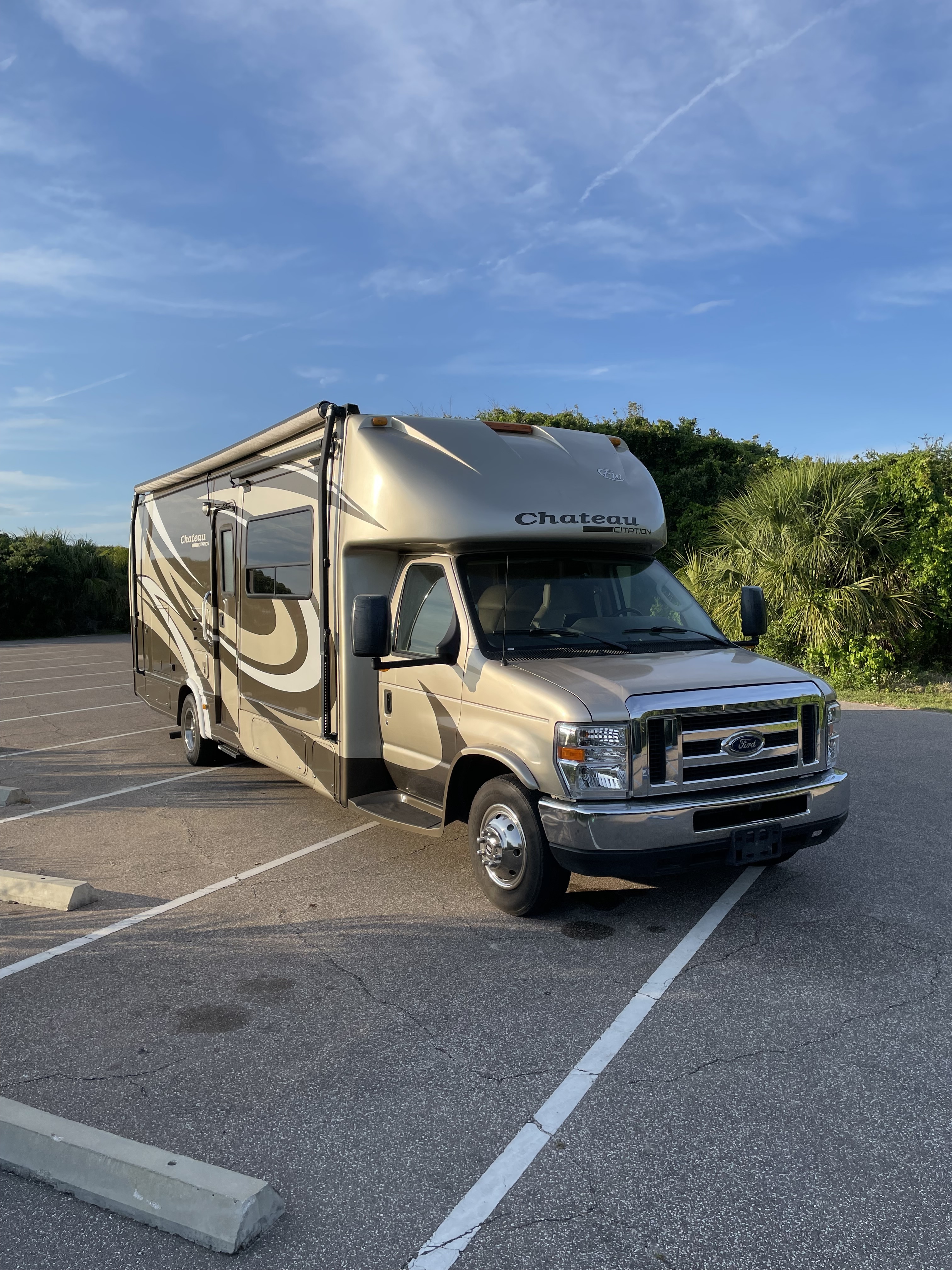 2010 Thor Motor Coach CHATEAU CITATION 29BG RV