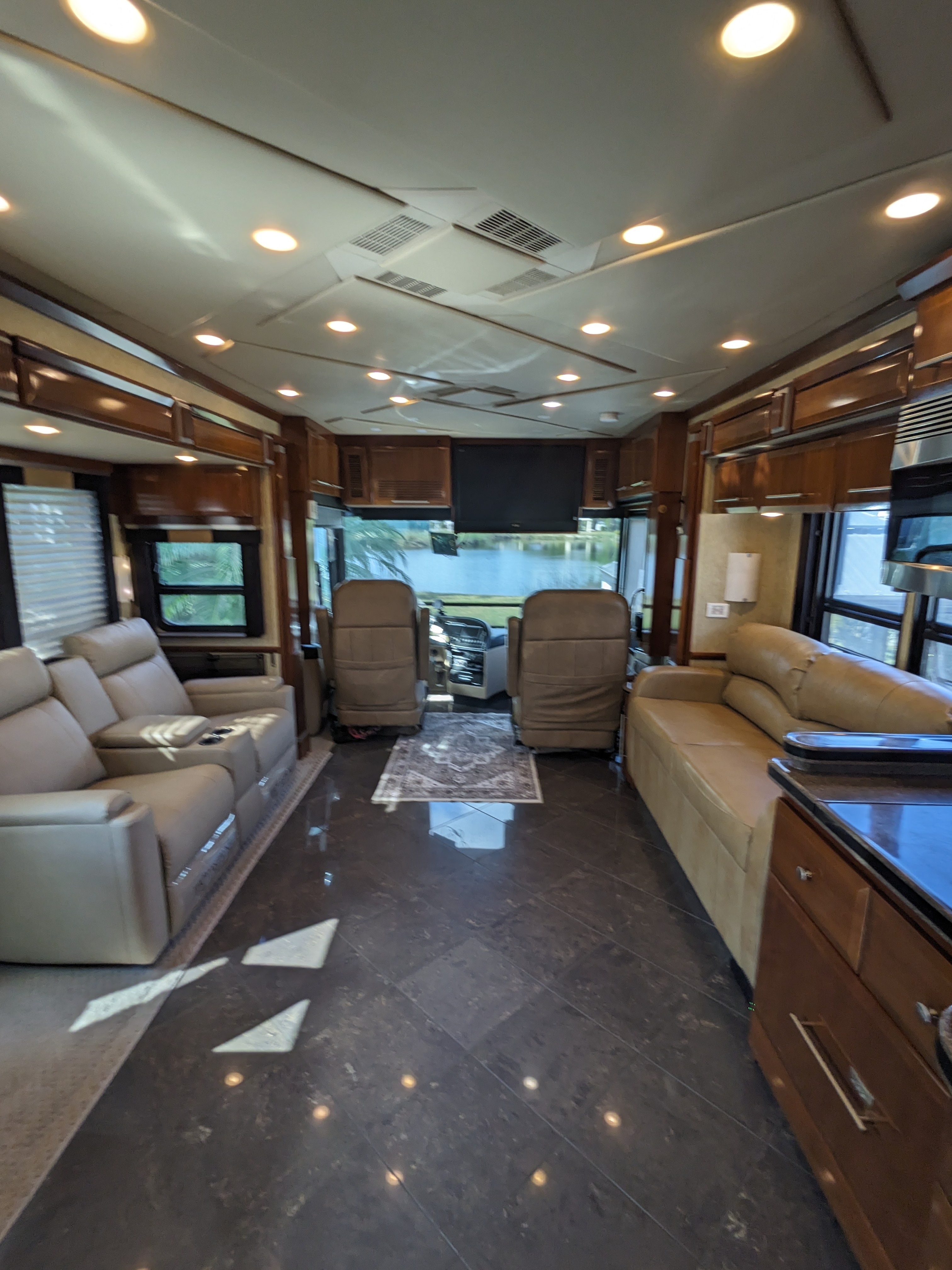 2009 Newmar KING AIRE 4561 in fort myers FL