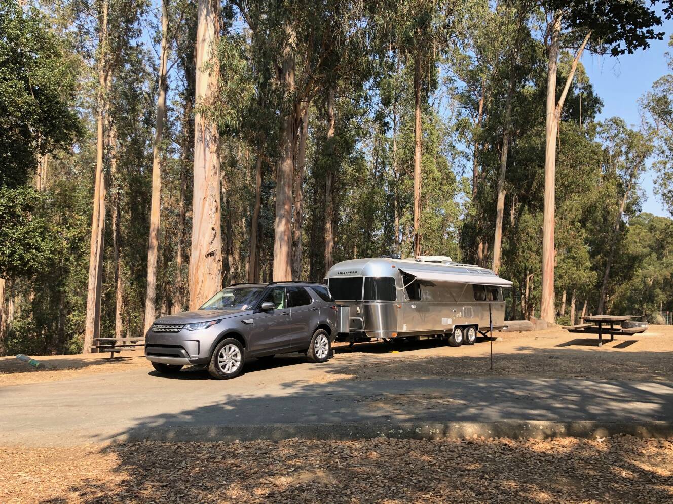 A photo of this 2021 Airstream FLYING CLOUD 27FB QUEEN
