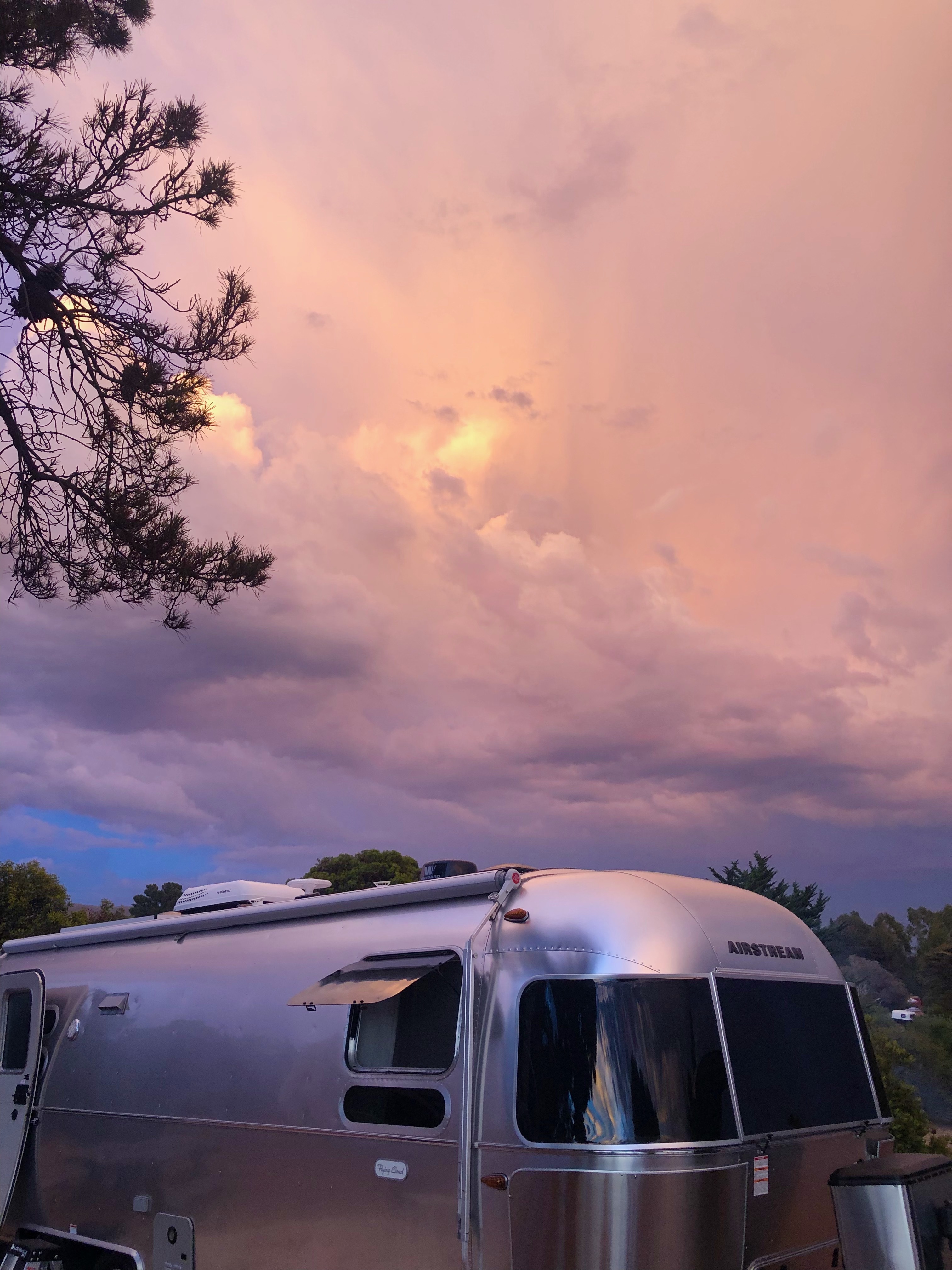 2021 Airstream FLYING CLOUD 27FB QUEEN in santa barbara CA