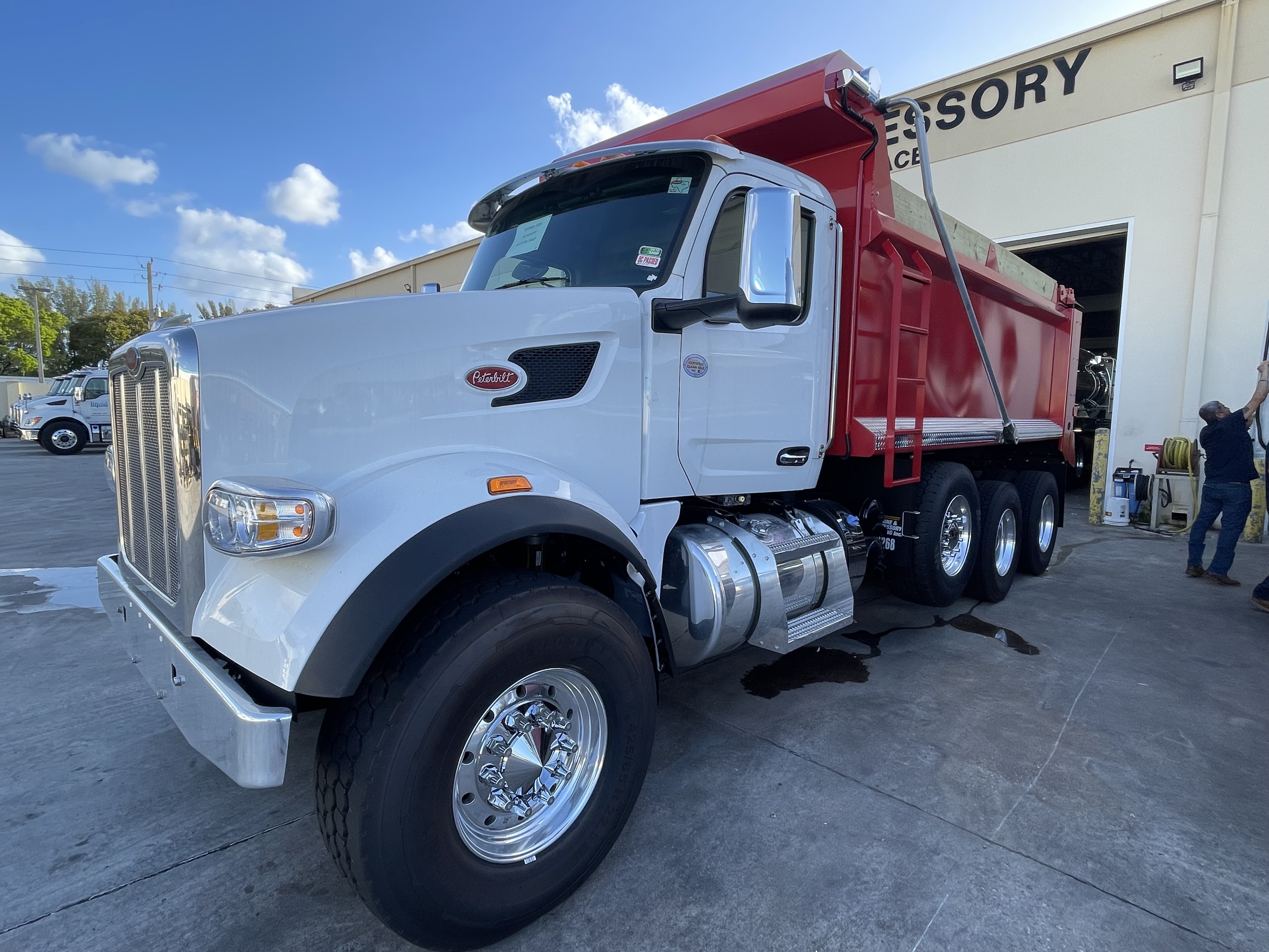 2026 PETERBILT 567 in Miami, FL