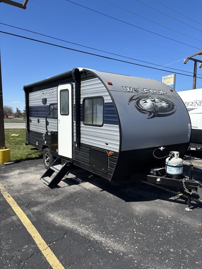 2022 Forest River CHEROKEE WOLF PUP 16BH in sandusky OH