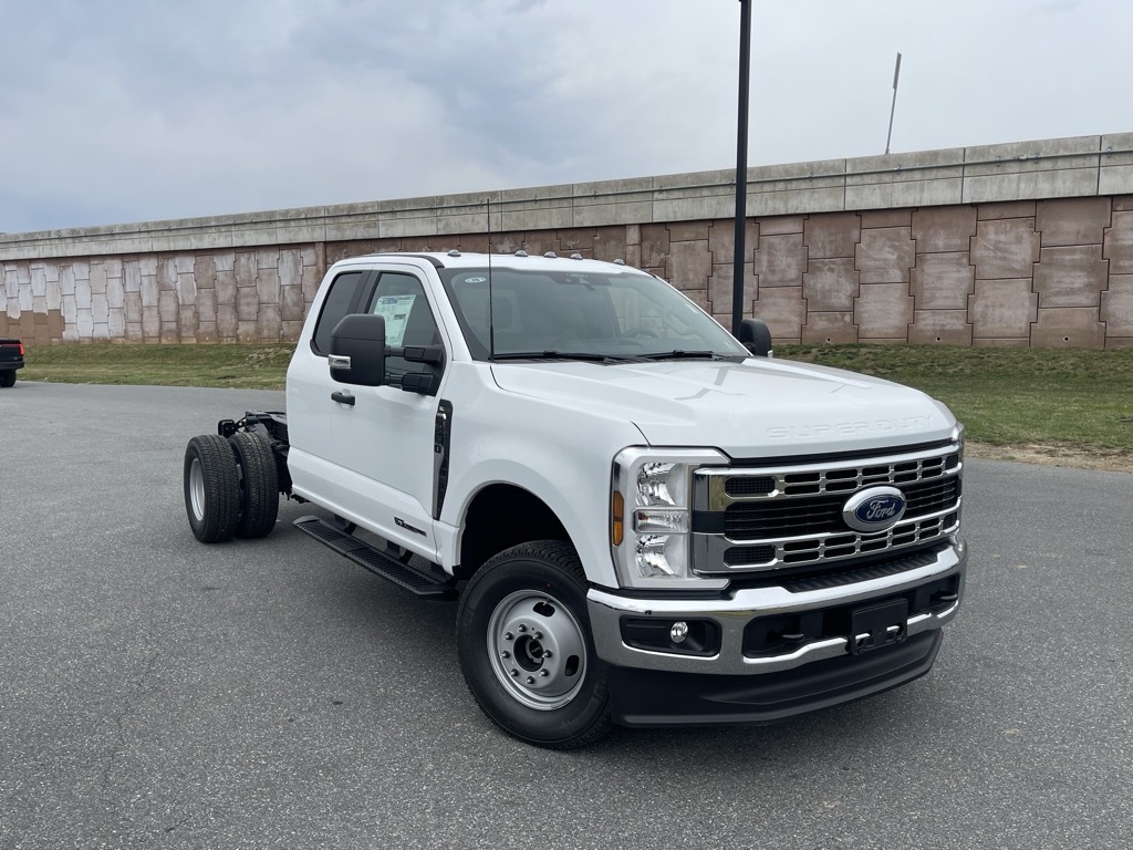 2026 FORD F350 XL in Lancaster, PA