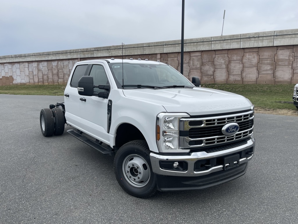 2026 FORD F350 XL in Lancaster, PA