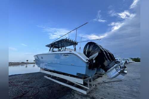 2022 Invincible Boats 40' Catamaran in orange beach AL