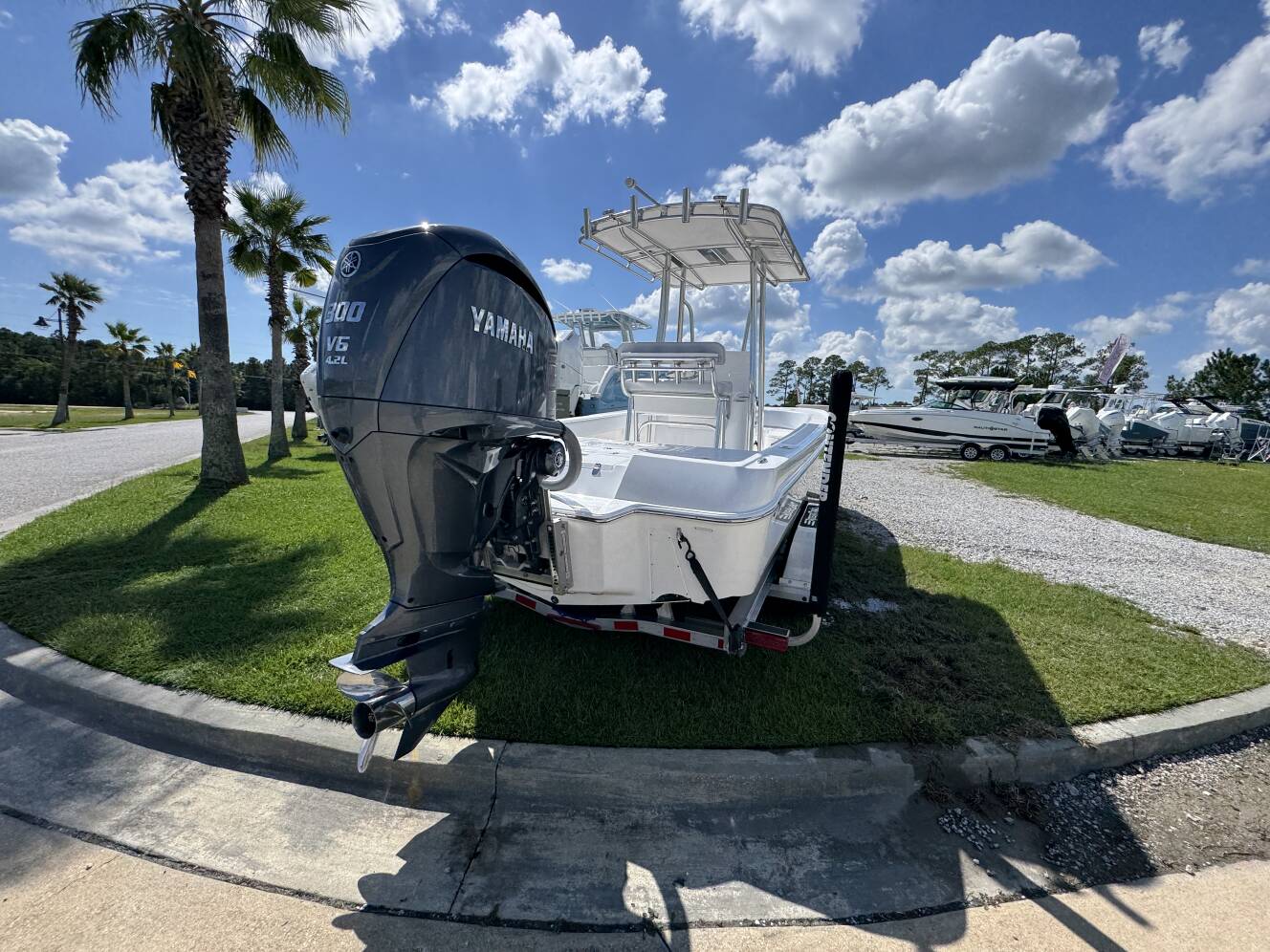 A photo of this 2026 Contender 26 Bay