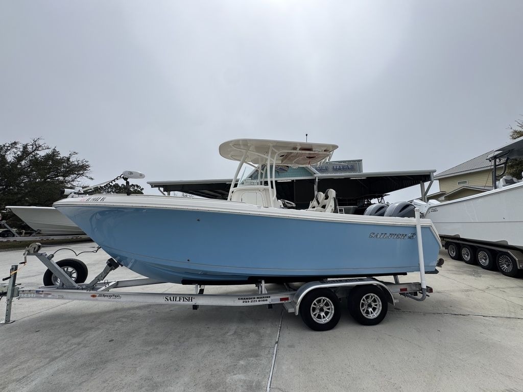 2022 Sailfish 242 CC in orange beach AL