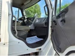 2015 FREIGHTLINER BUSINESS CLASS M2 106