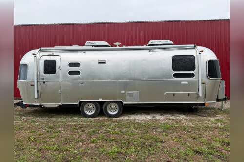 2020 Airstream INTERNATIONAL SERENITY 27FB TWIN in wichita KS