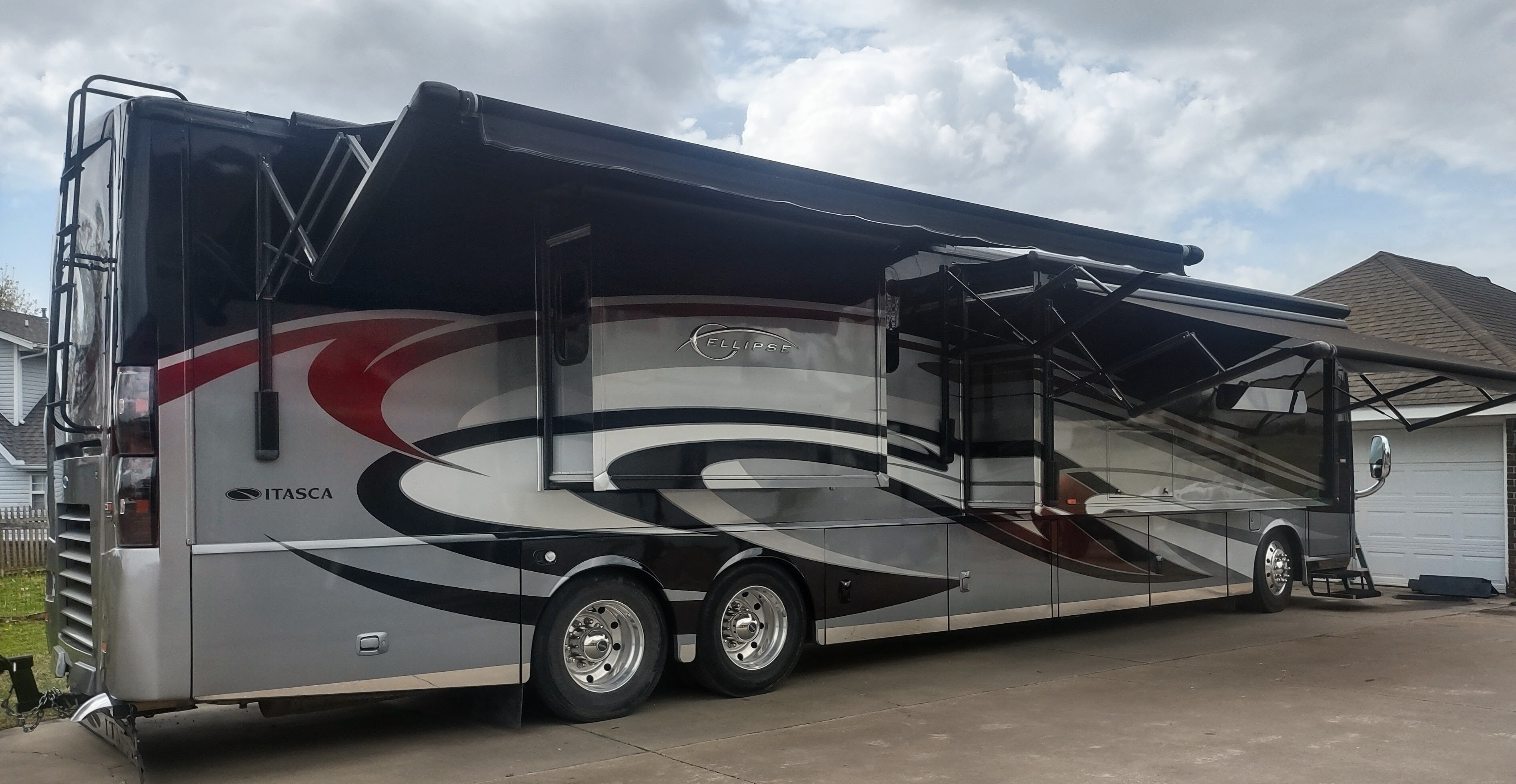 2015 Itasca ELLIPSE 42QD RV