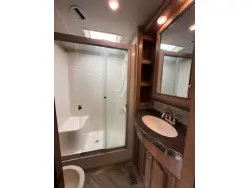 2016 FOREST RIVER CEDAR CREEK HATHAWAY 36CKTS