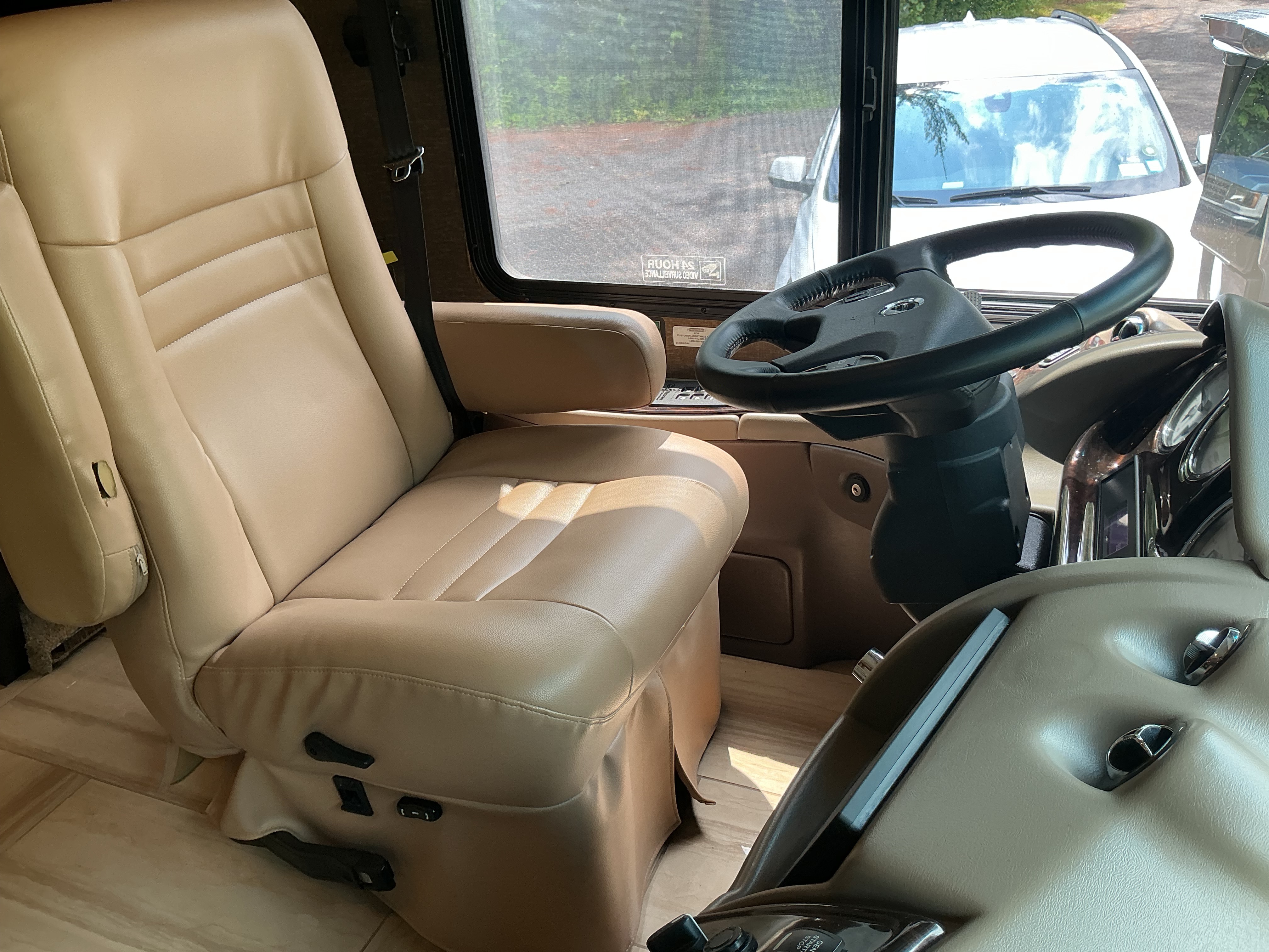 2016 Thor Motor Coach TUSCANY 42GX RV