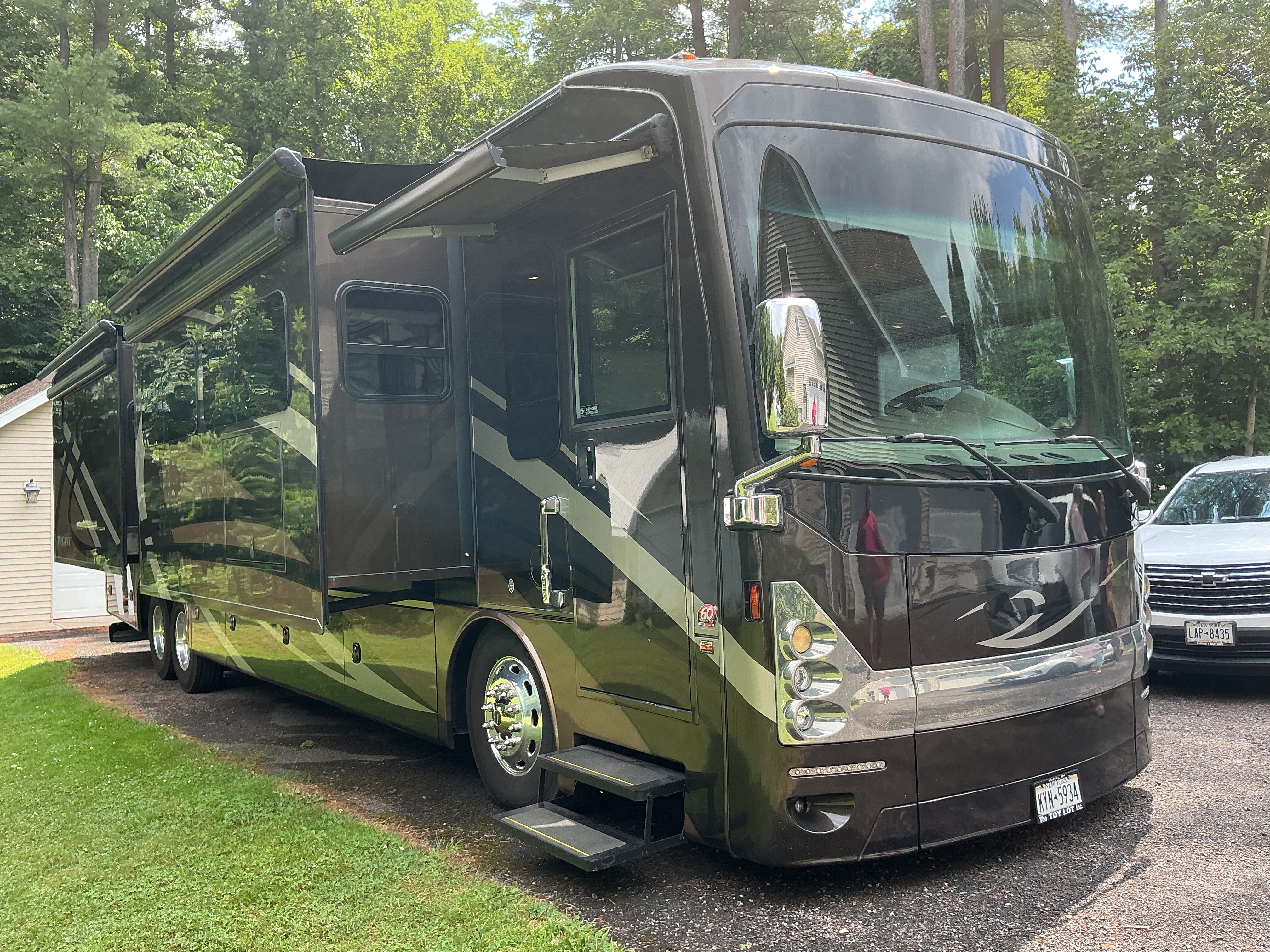 2016 Thor Motor Coach TUSCANY 42GX in mayfield NY