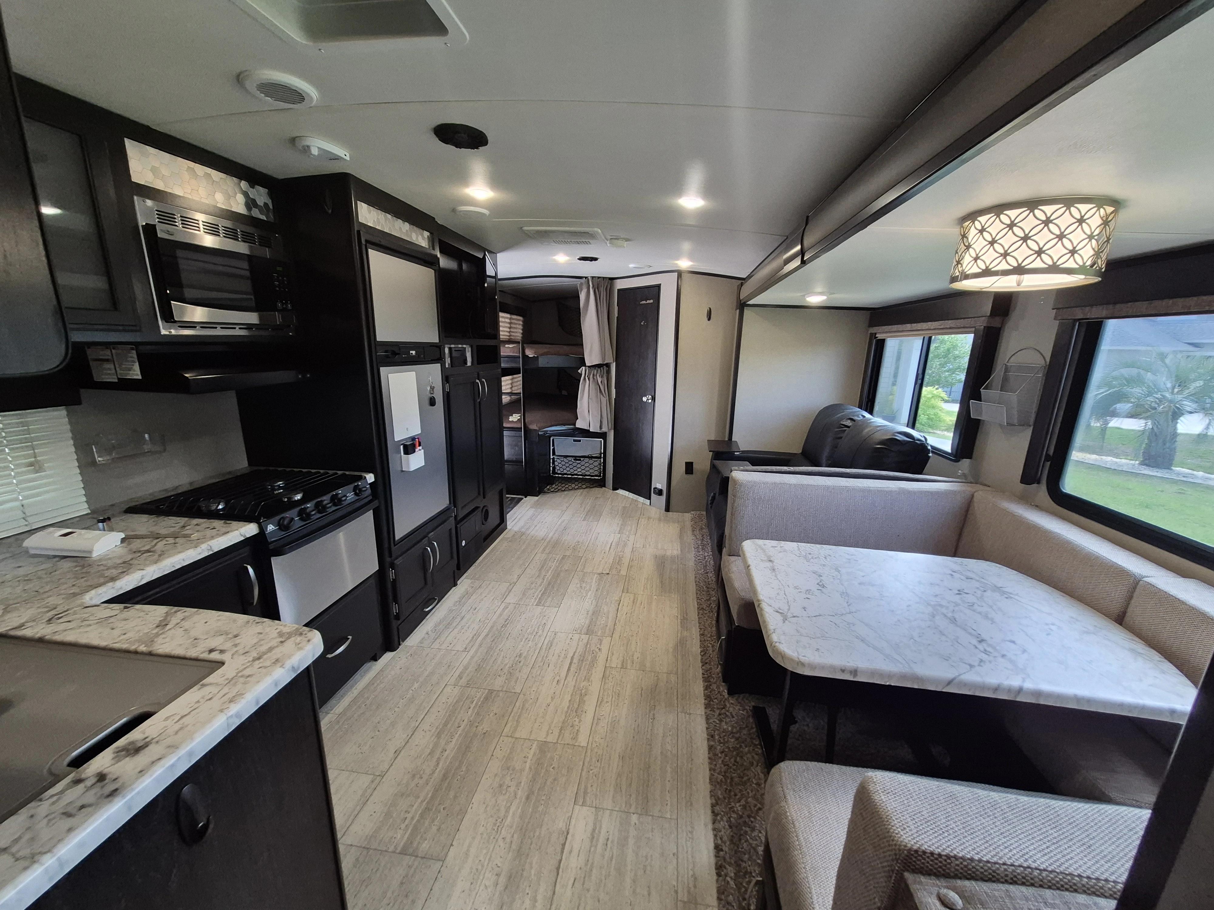 2017 Grand Design IMAGINE 2800BH RV