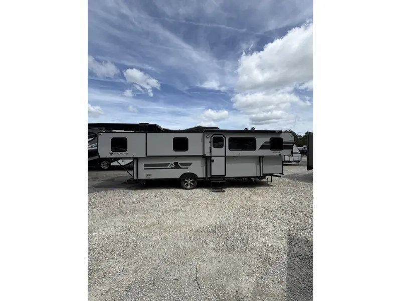 2027 TRAILMANOR 3124KS