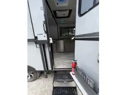 2027 TRAILMANOR 3124KS