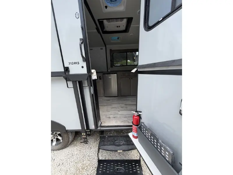 2027 TRAILMANOR 3124KS