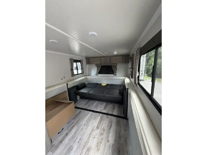 2027 TRAILMANOR 3124KS