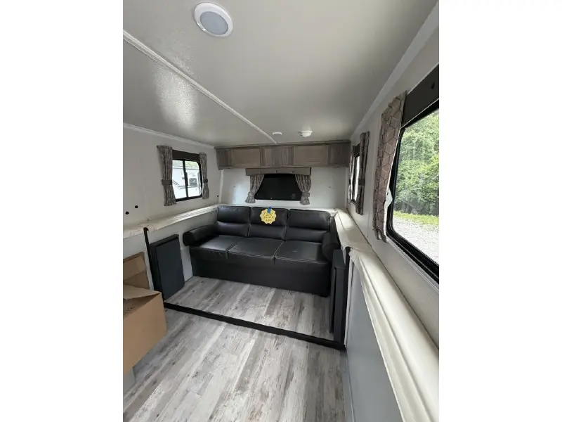 2027 TRAILMANOR 3124KS