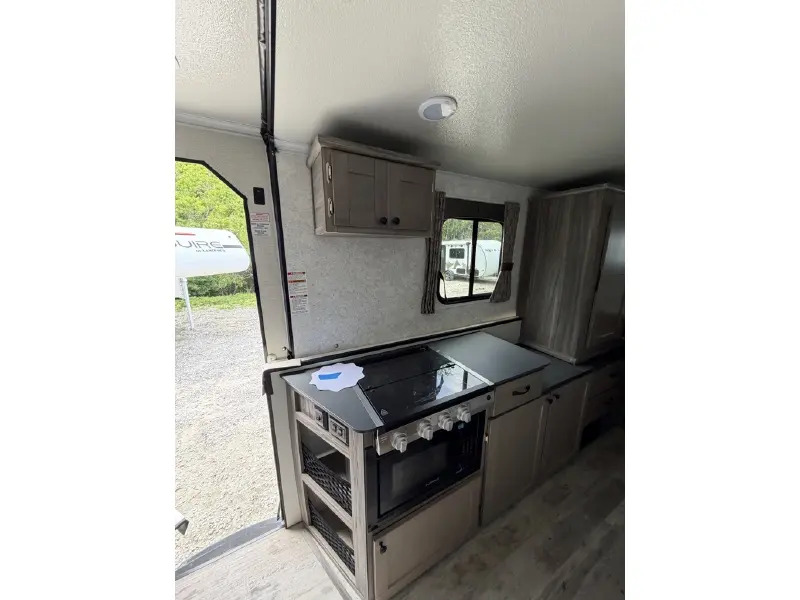 2027 TRAILMANOR 3124KS