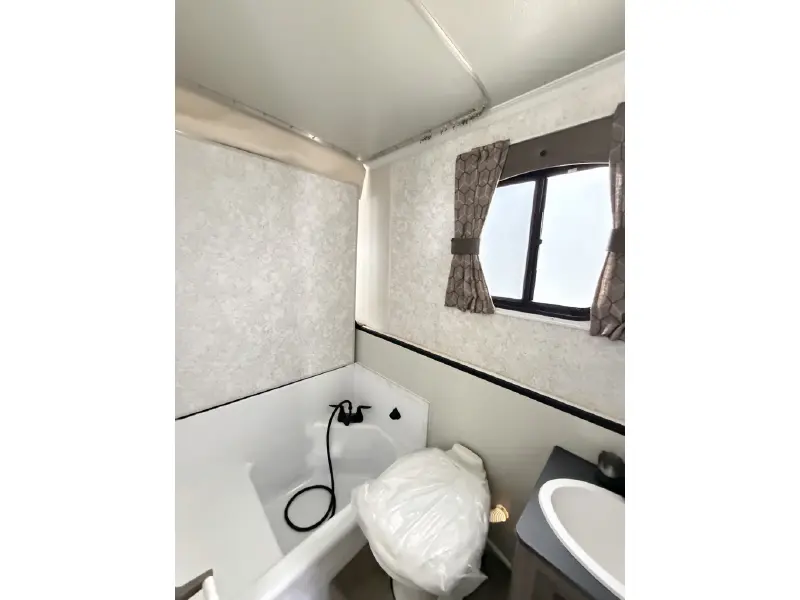 2027 TRAILMANOR 3124KS