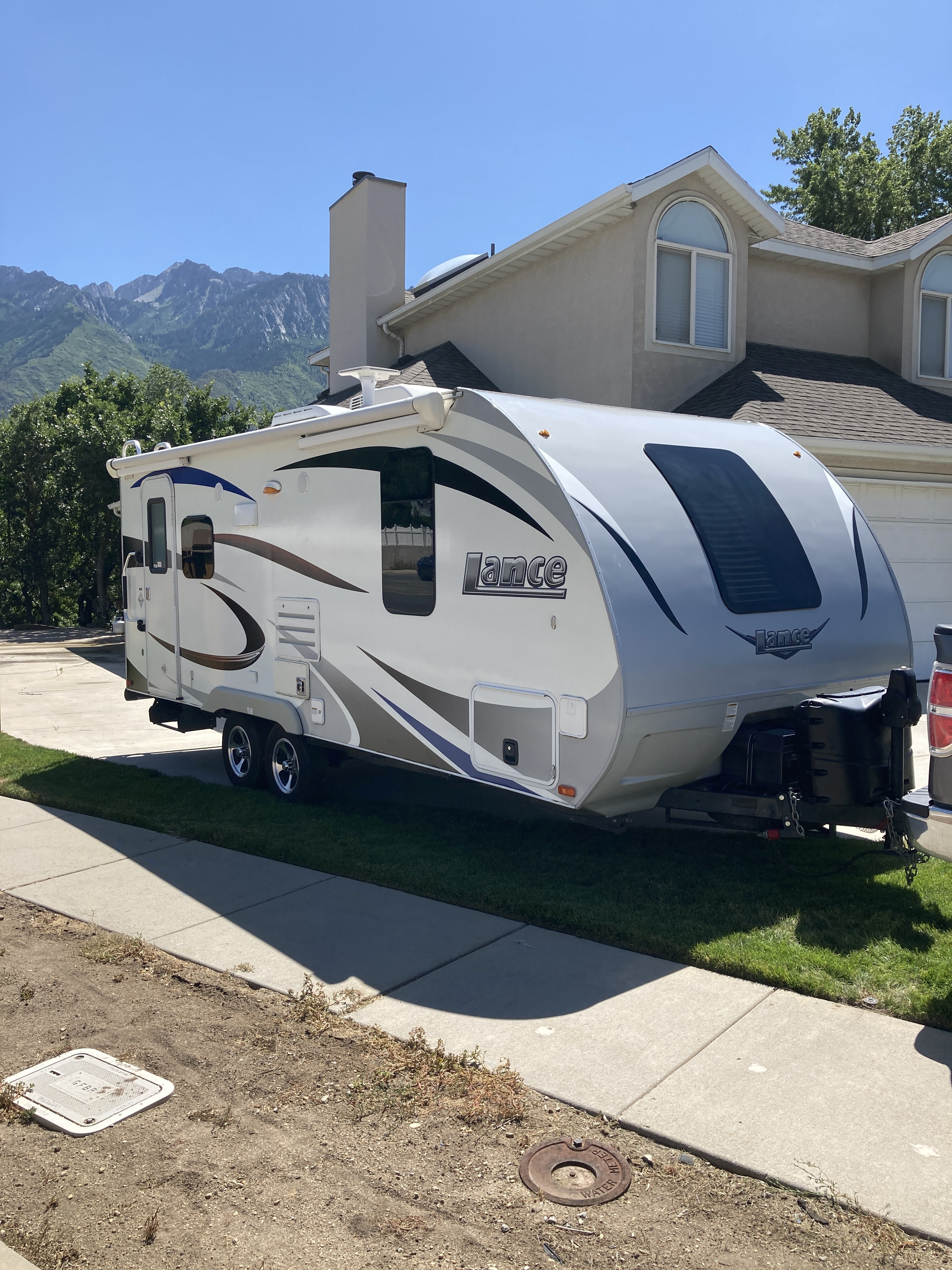 2016 Lance 1995 Travel Trailer RV