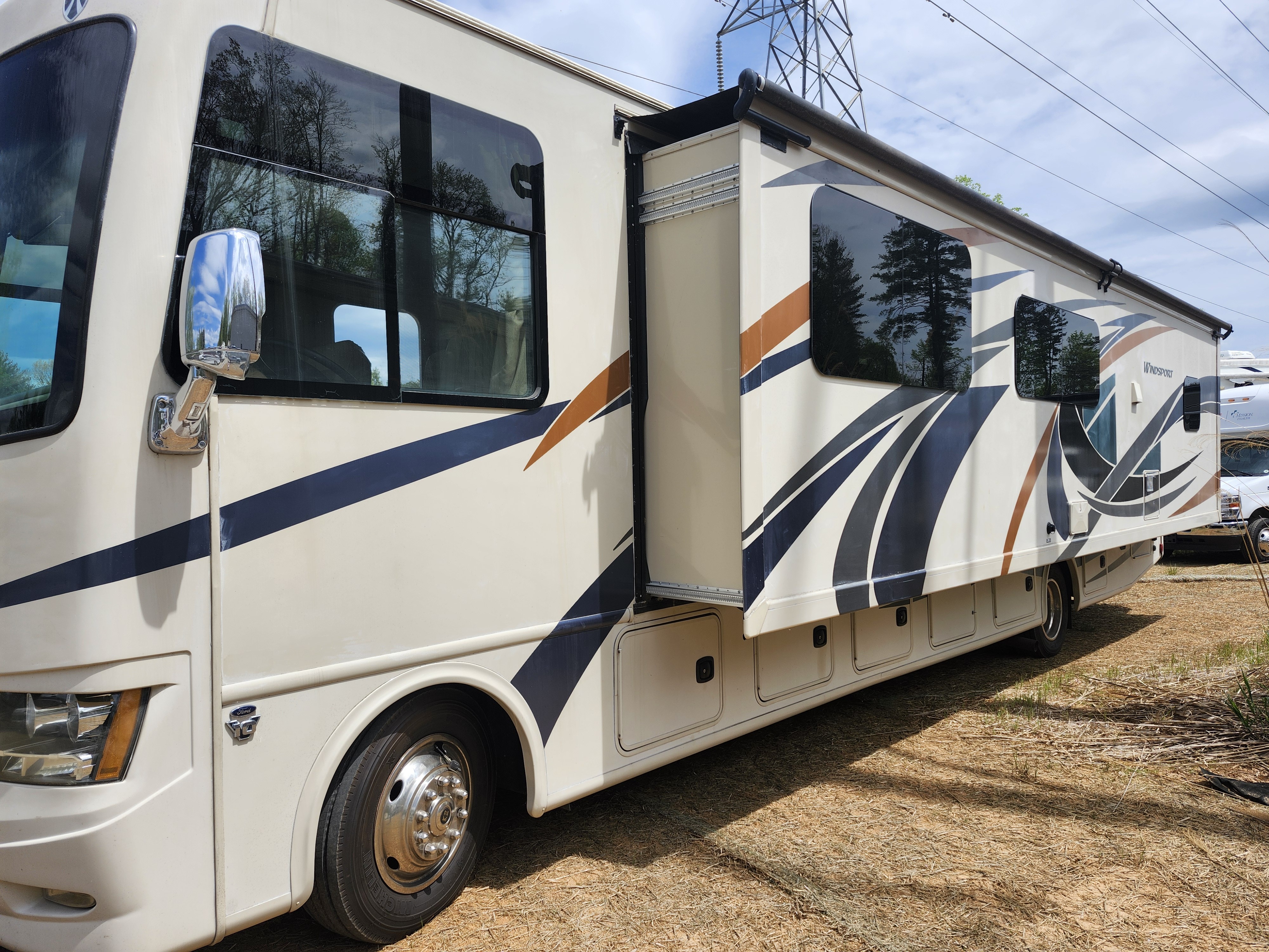 2015 Thor Motor Coach WINDSPORT 34F RV