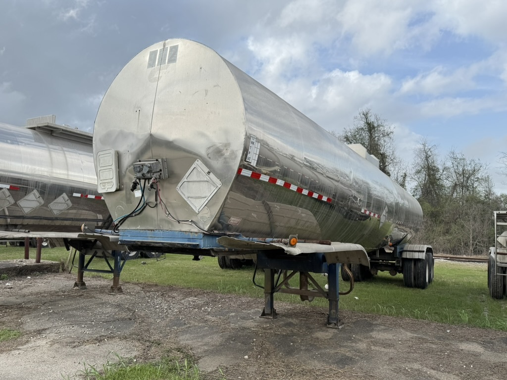 1984 BRENNER TANK 6900 GAL. MC307 316SS insulated chemical tanker in Houston, TX