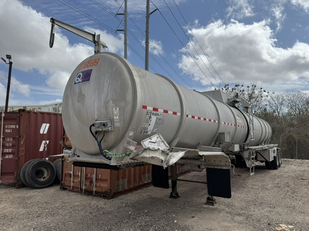 2012 TROXELL 9240 GAL. MC407 aluminum crude tanker in Florence, TX
