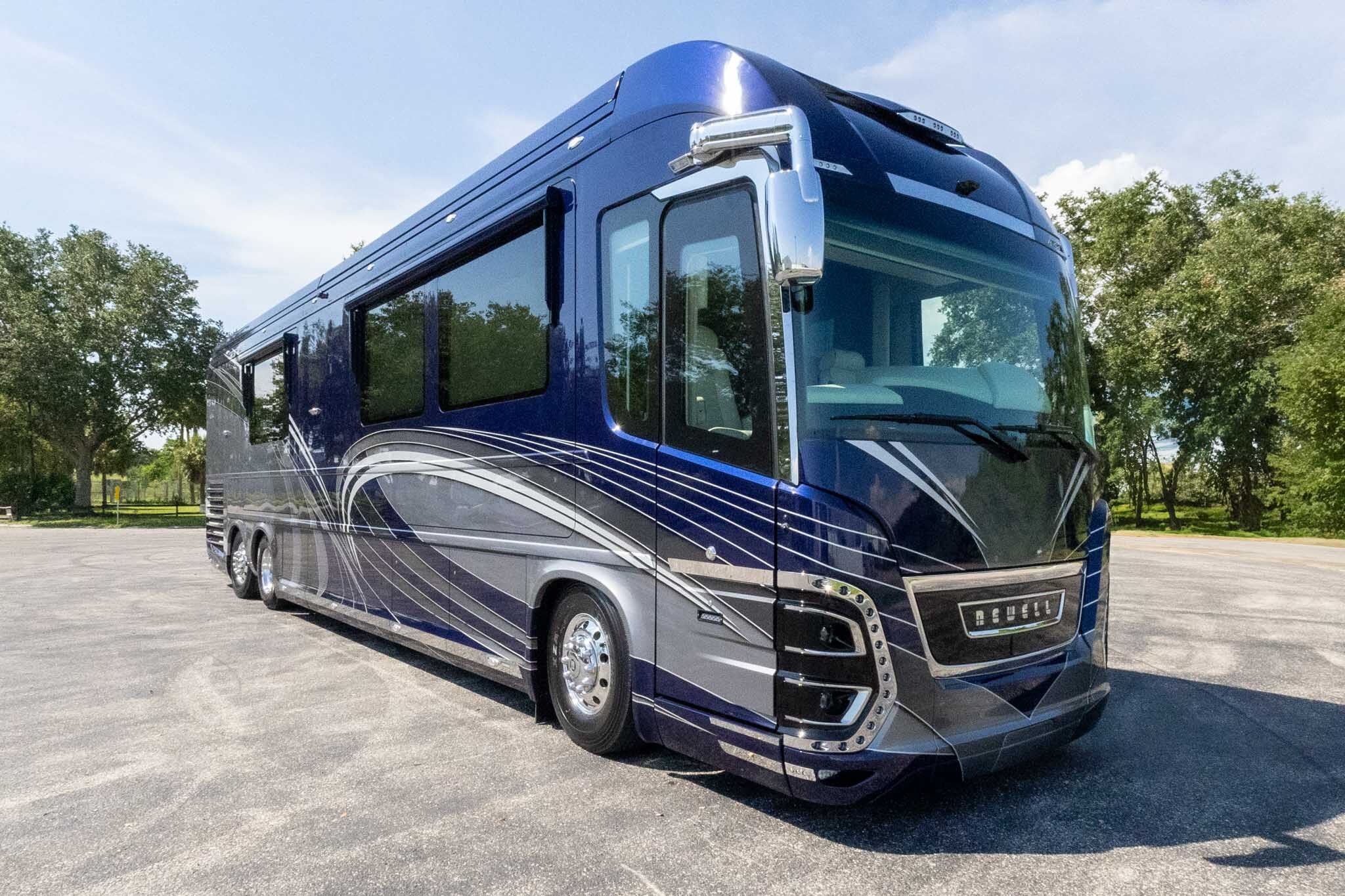 2024 Newell Coach P50 in bradenton FL