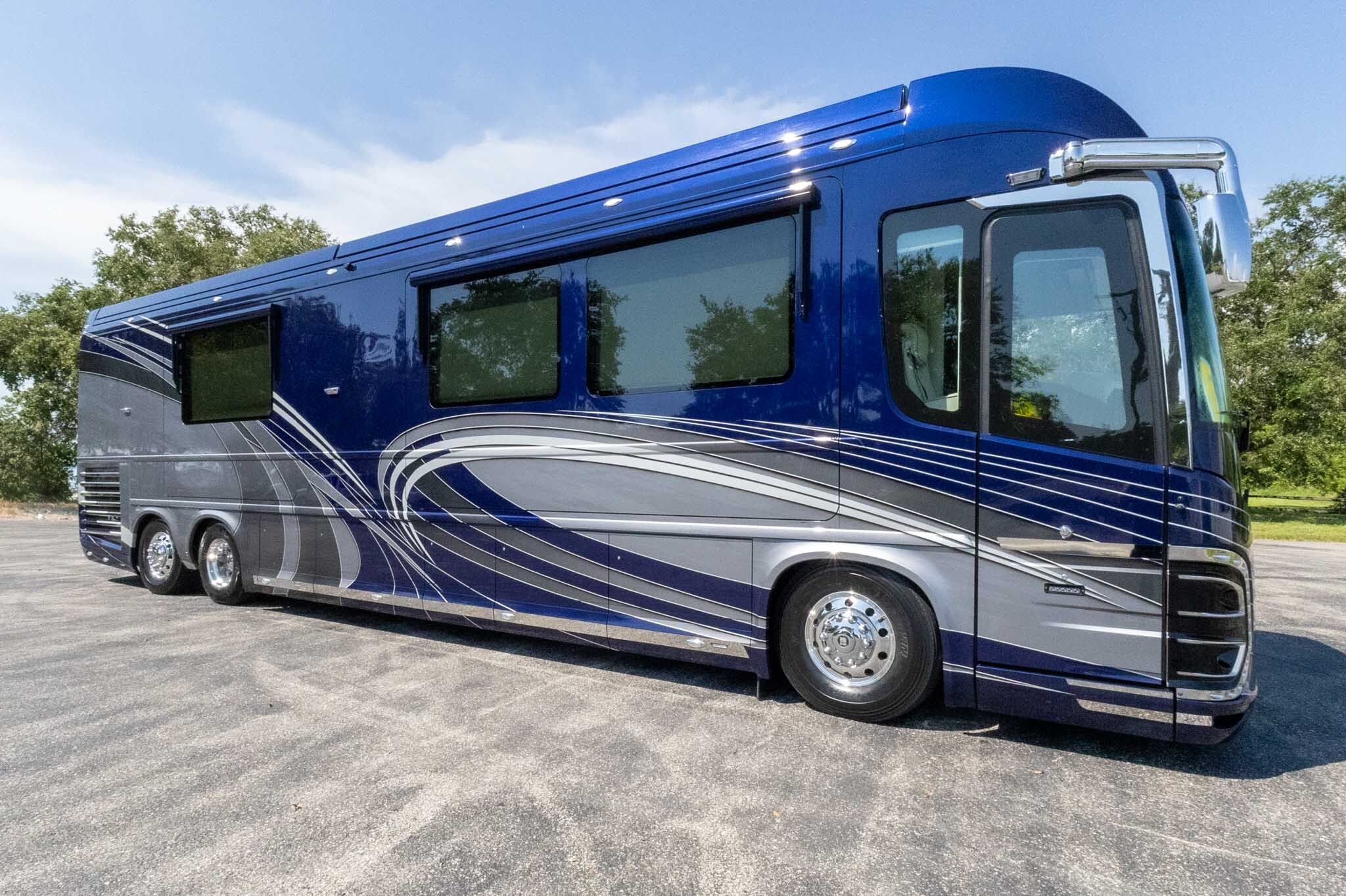 2024 Newell Coach P50 in bradenton FL