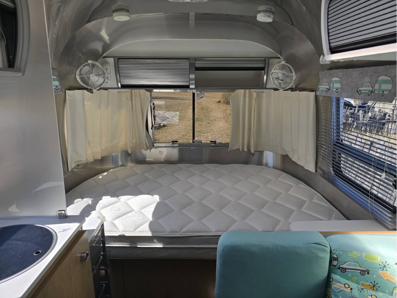 A photo of this 2015 Airstream BAMBI 22FB