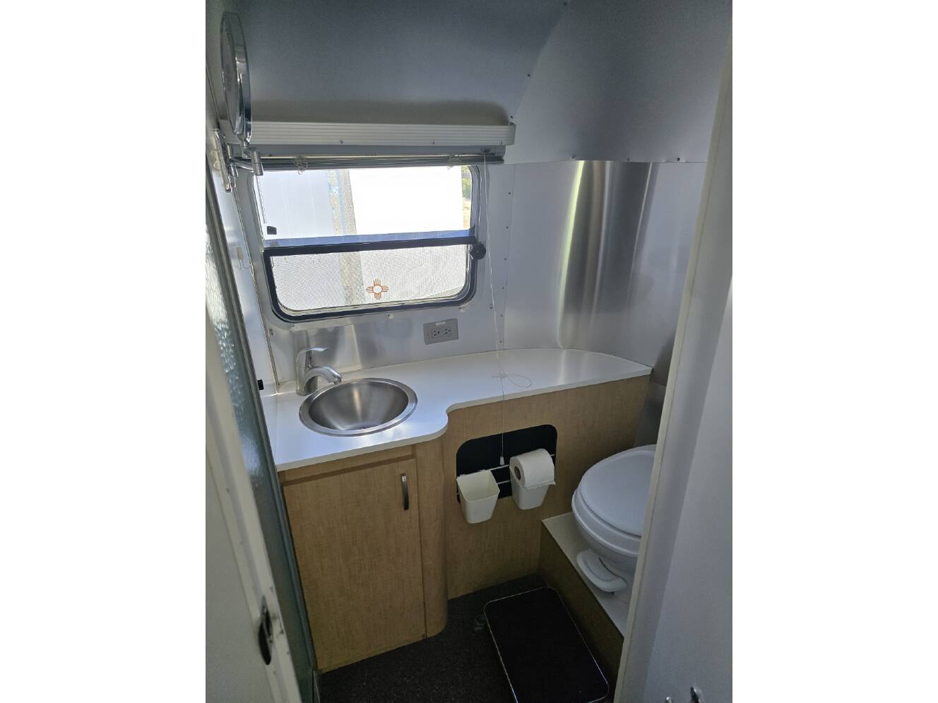 A photo of this 2015 Airstream BAMBI 22FB