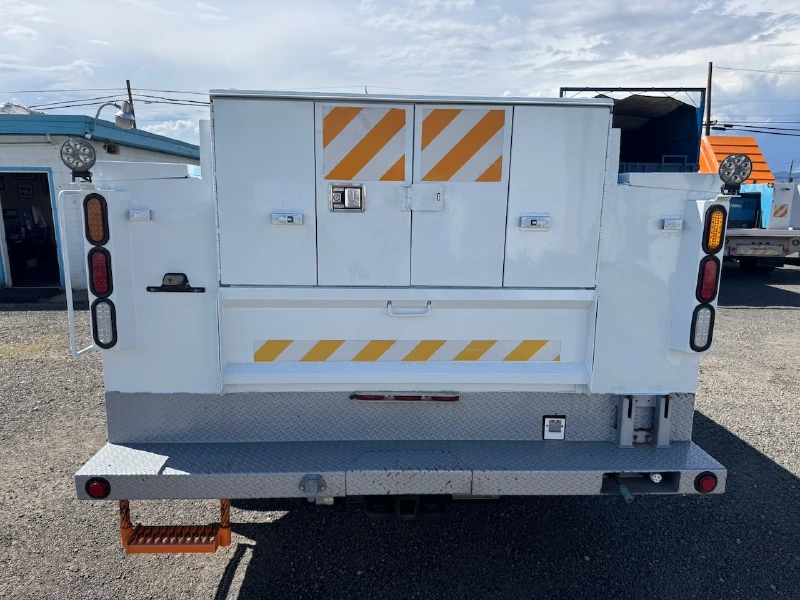 2012 FORD F550
