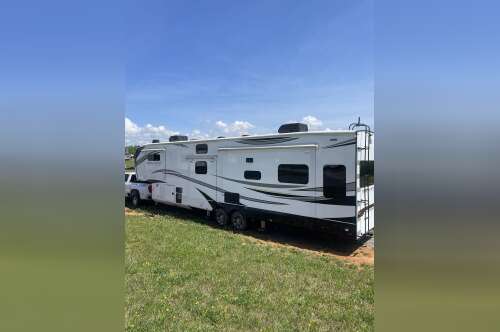 2023 Jayco NORTH POINT 377RLBH in powell TN