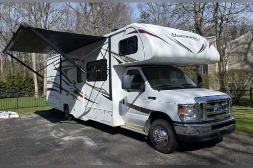 2017 Forest River SUNSEEKER 2860DS in dix hills NY
