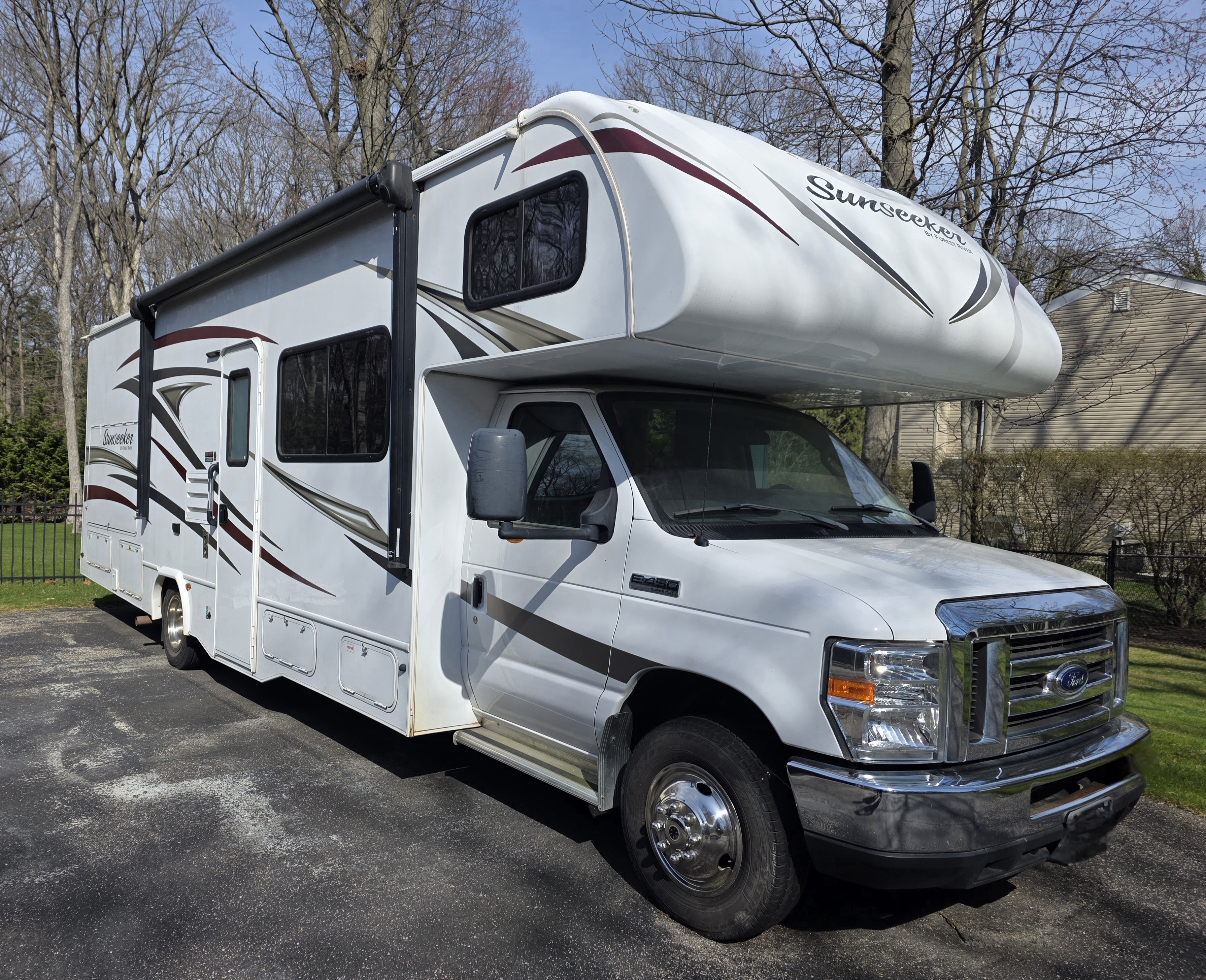 2017 Forest River SUNSEEKER 2860DS RV