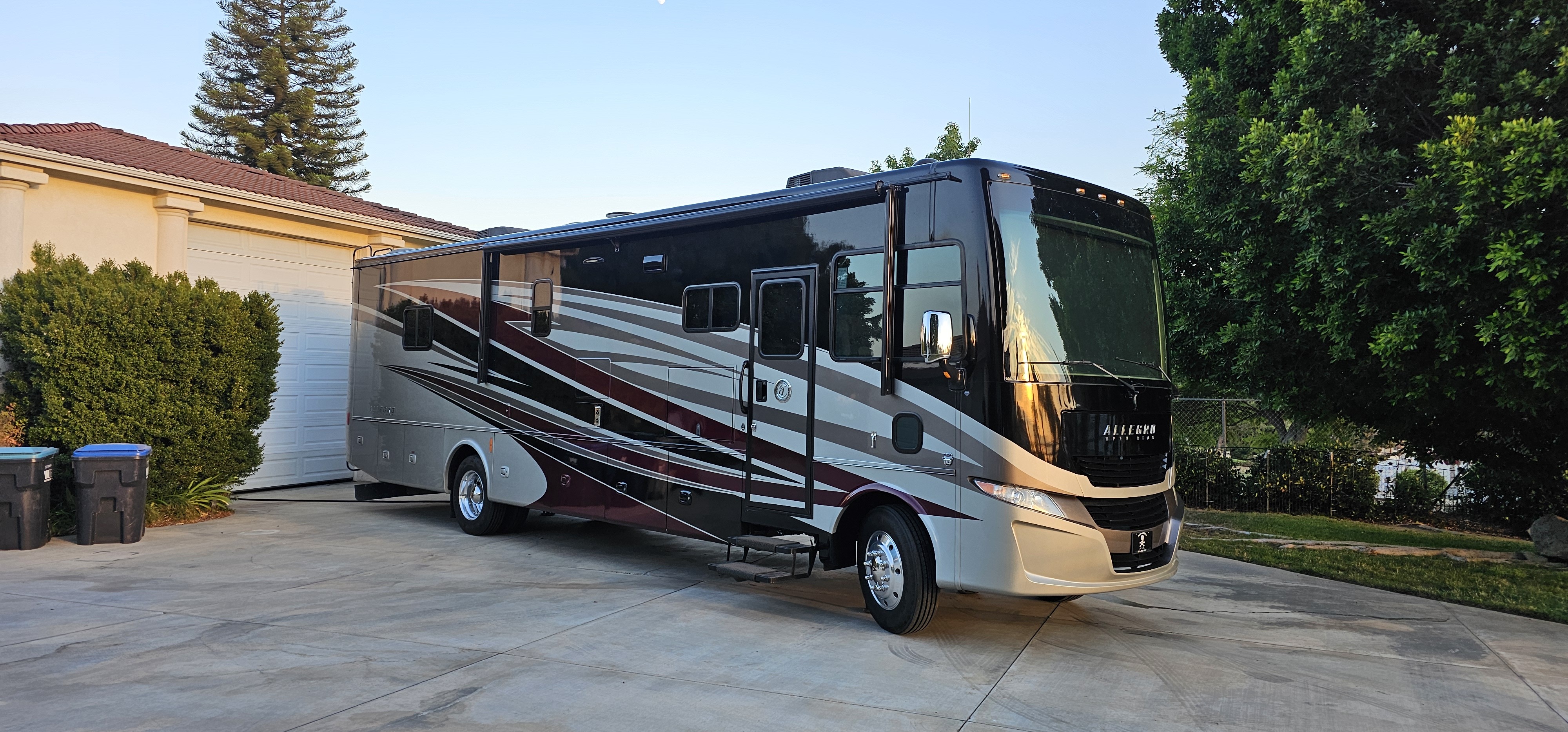 2017 Tiffin Motorhomes ALLEGRO OPEN ROAD 36LA RV