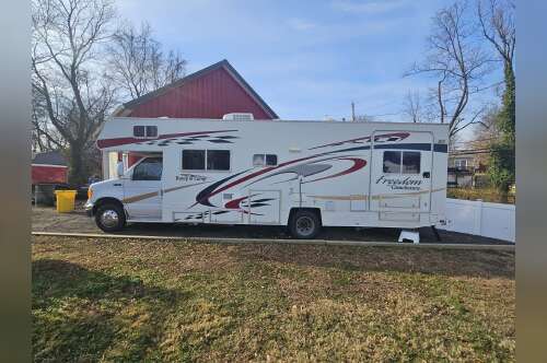 2006 Coachmen RAMP & CAMP 295TH in glen burnie MD