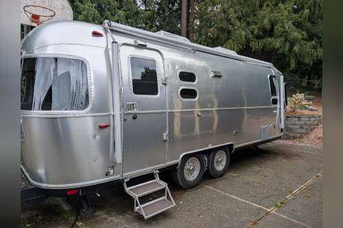 2019 Airstream INTERNATIONAL SIGNATURE 25FB TWIN in kent WA