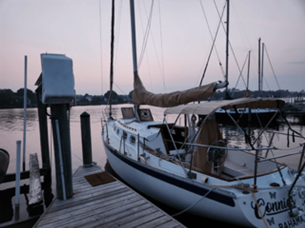 1978 Endeavour 32 Sloop in oriental NC