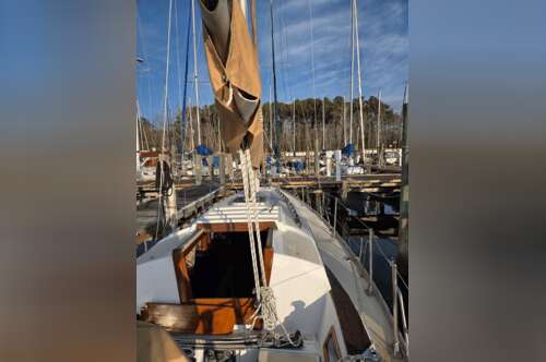 1978 Endeavour 32 Sloop in oriental NC
