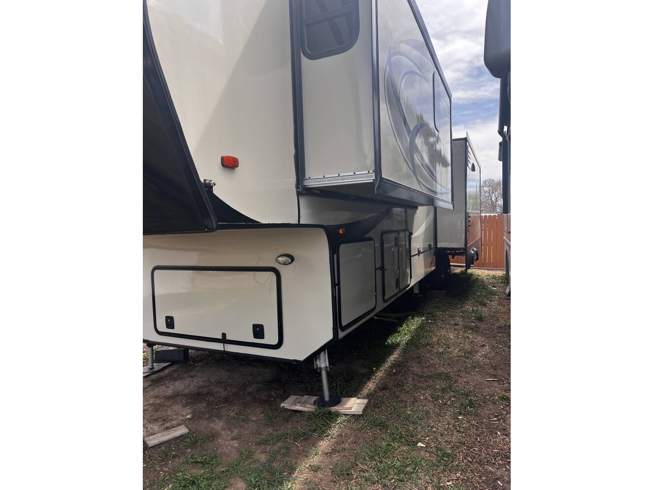 A photo of this 2017 Prime Time SANIBEL 3650
