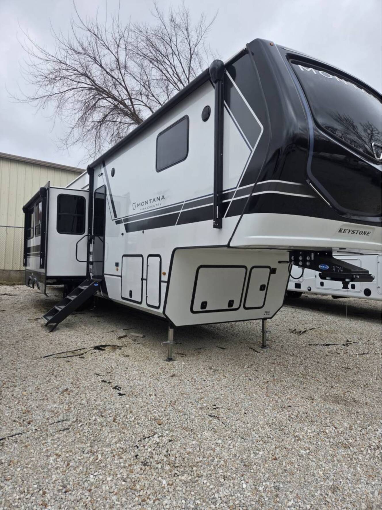 A photo of this 2026 Keystone Montana High Country 389BH