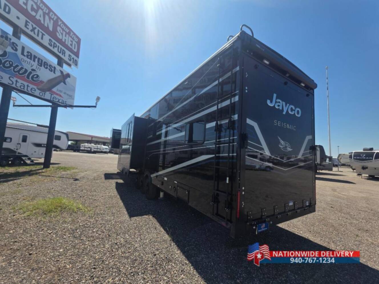A photo of this 2026 Jayco Seismic 395