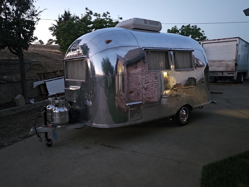 1962 Airstream BAMBI 16 in winters CA