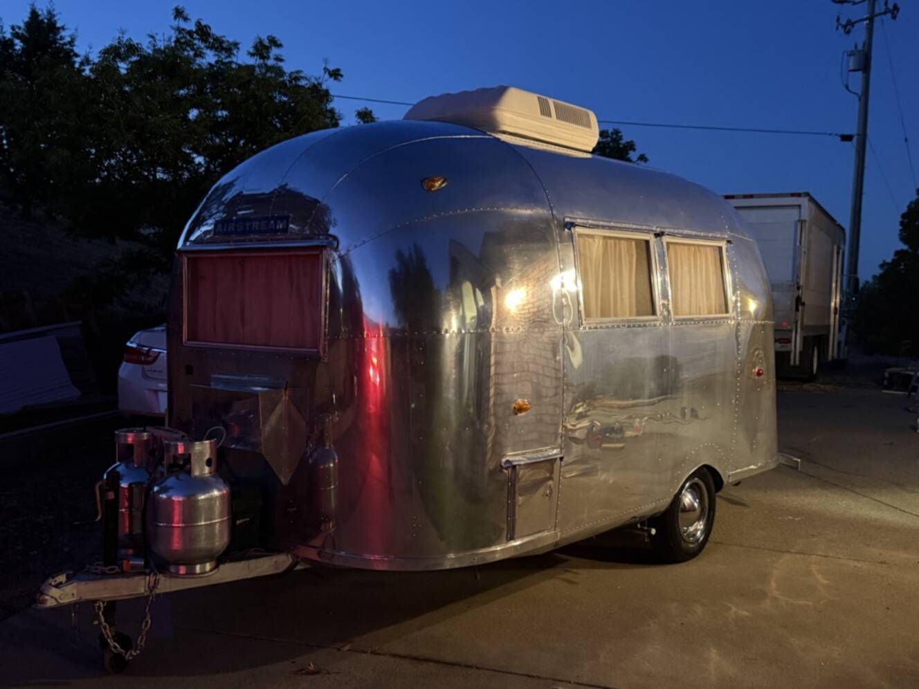 A photo of this 1962 Airstream BAMBI 16