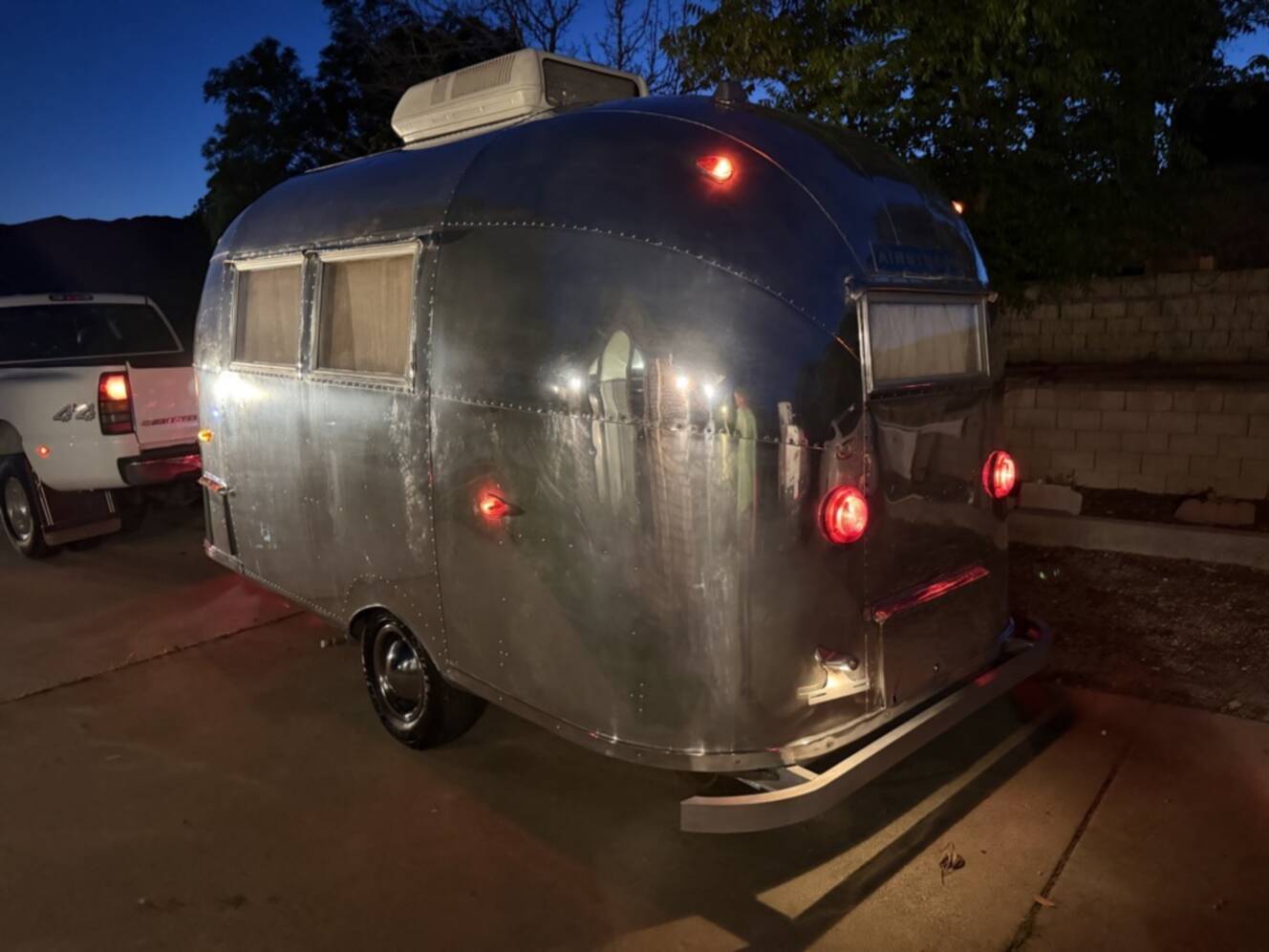 A photo of this 1962 Airstream BAMBI 16